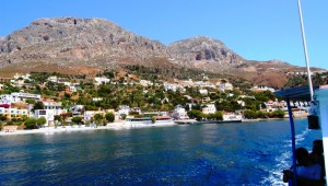Inselhüpfen Griechenland - Ausblick auf den Strand auf Kalymnos